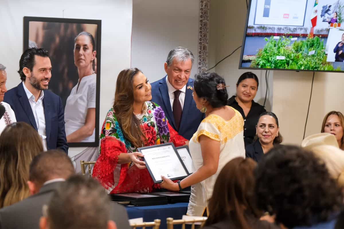 Mara Lezama destaca emprendimiento de mexicanas en el exterior