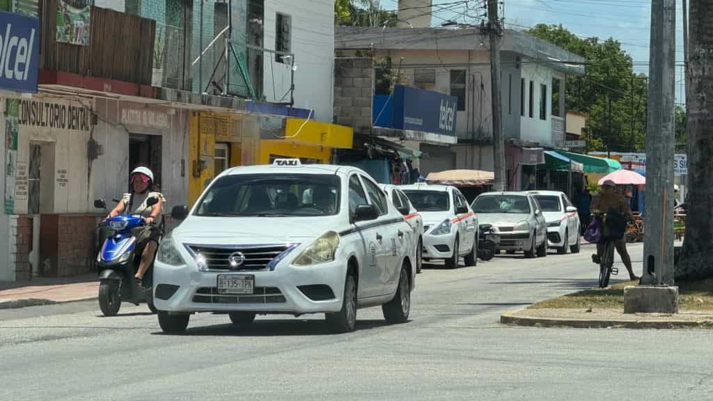 Radio Taxi en Felipe Carrillo Puerto sube a 35 pesos