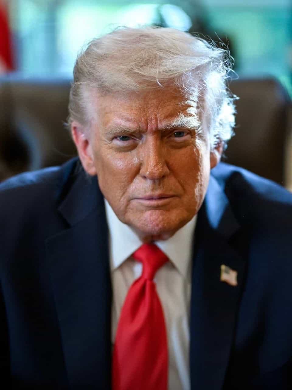 Trump aplaza aranceles del 50% a importaciones canadienses