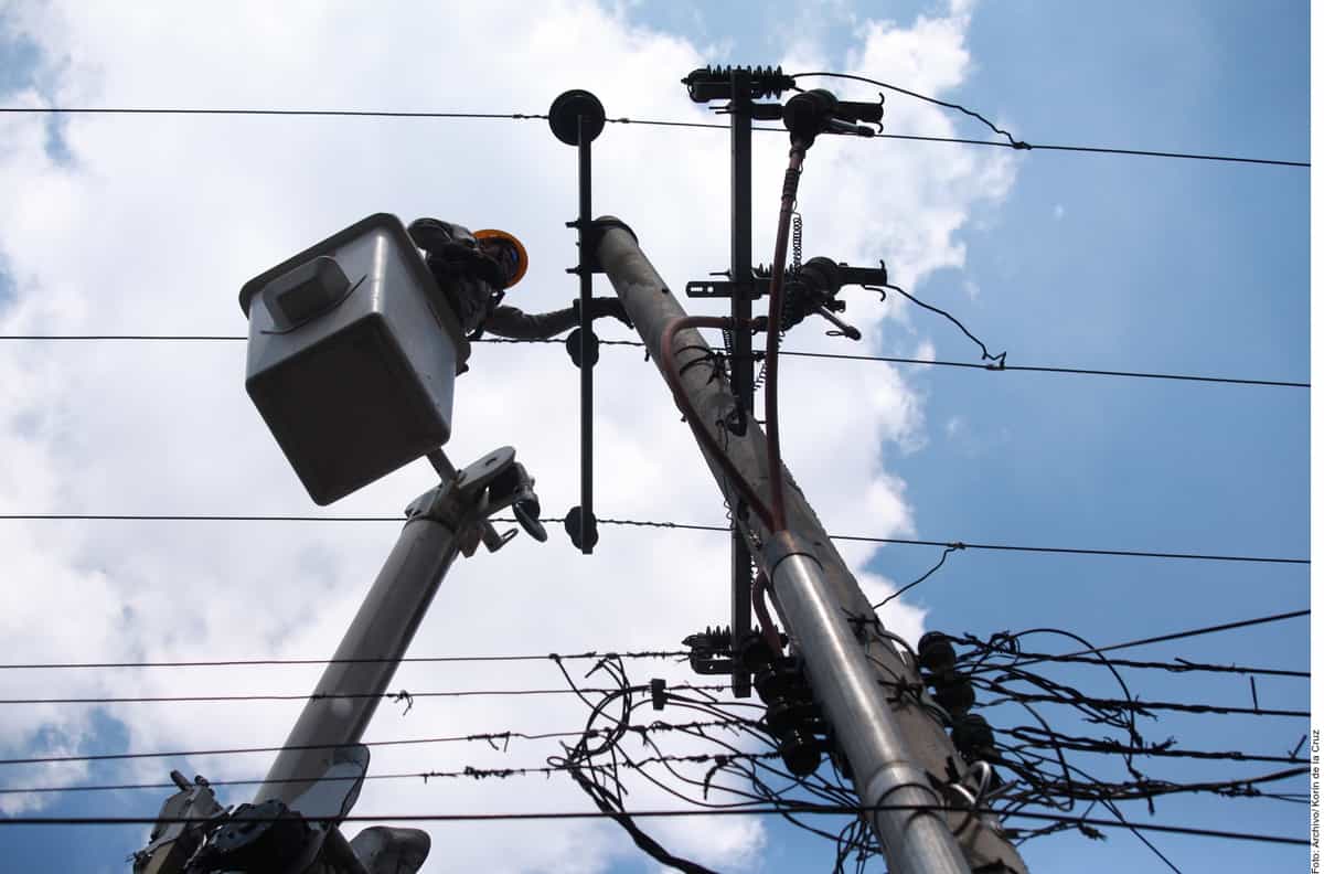 CFE busca recursos en Bolsa para fortalecer infraestructura