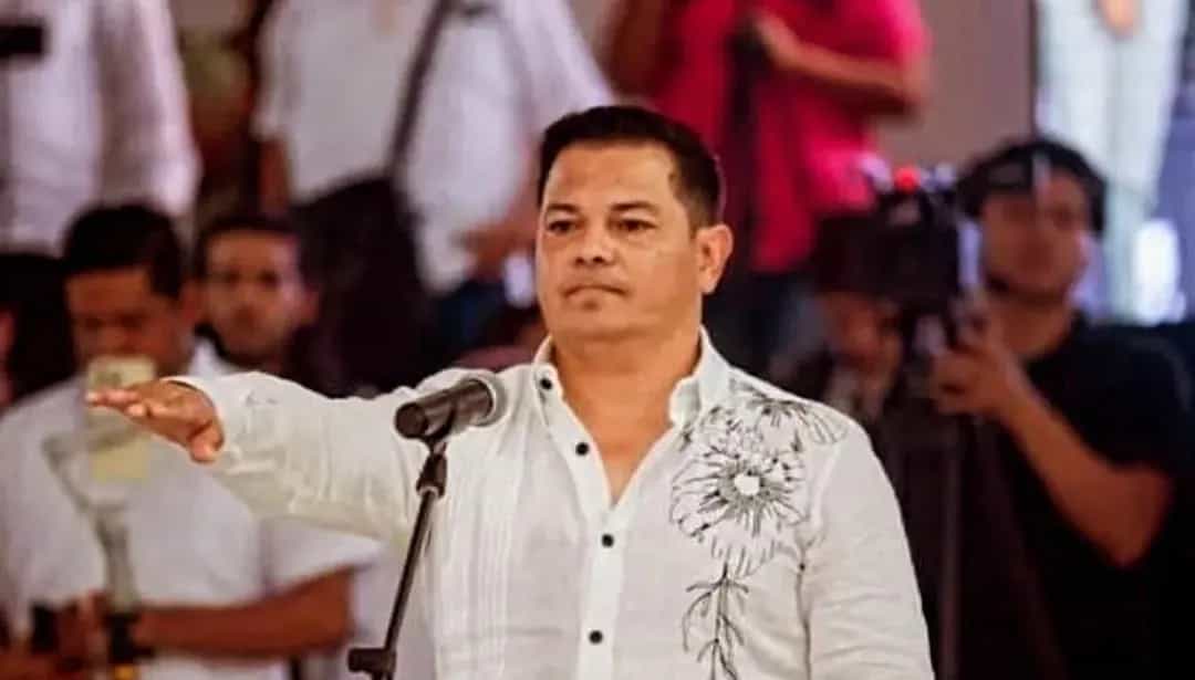 Renuncia Javier Regalado Hendricks como tesorero de Playa del Carmen