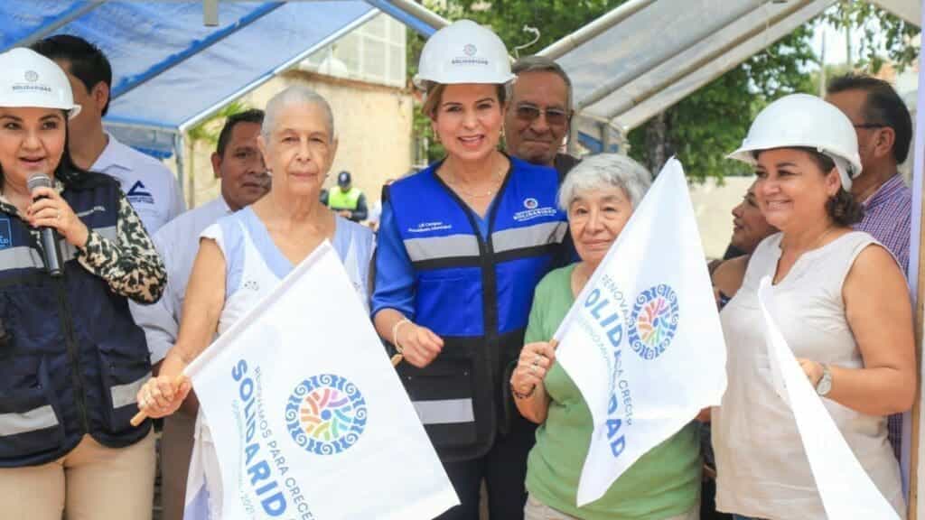Logran histórica pavimentación en Solidaridad