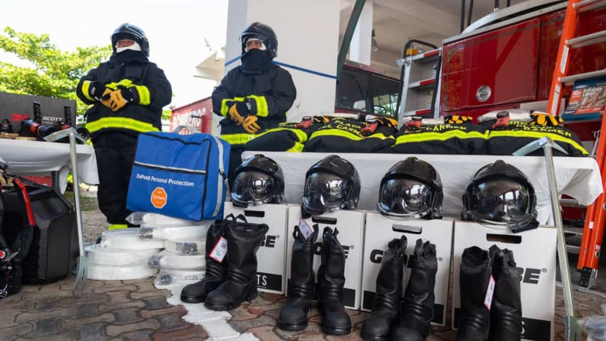 Solidaridad con el mejor equipo para bomberos en el estado