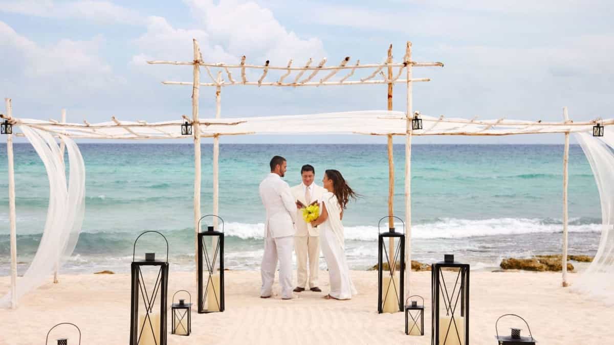 Todo el año hay turismo de bodas en Playa del Carmen, no solo durante el mes de febrero