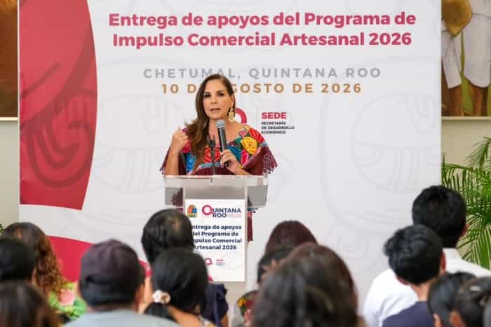 Mara Lezama entrega apoyos a artesanos de Quintana Roo