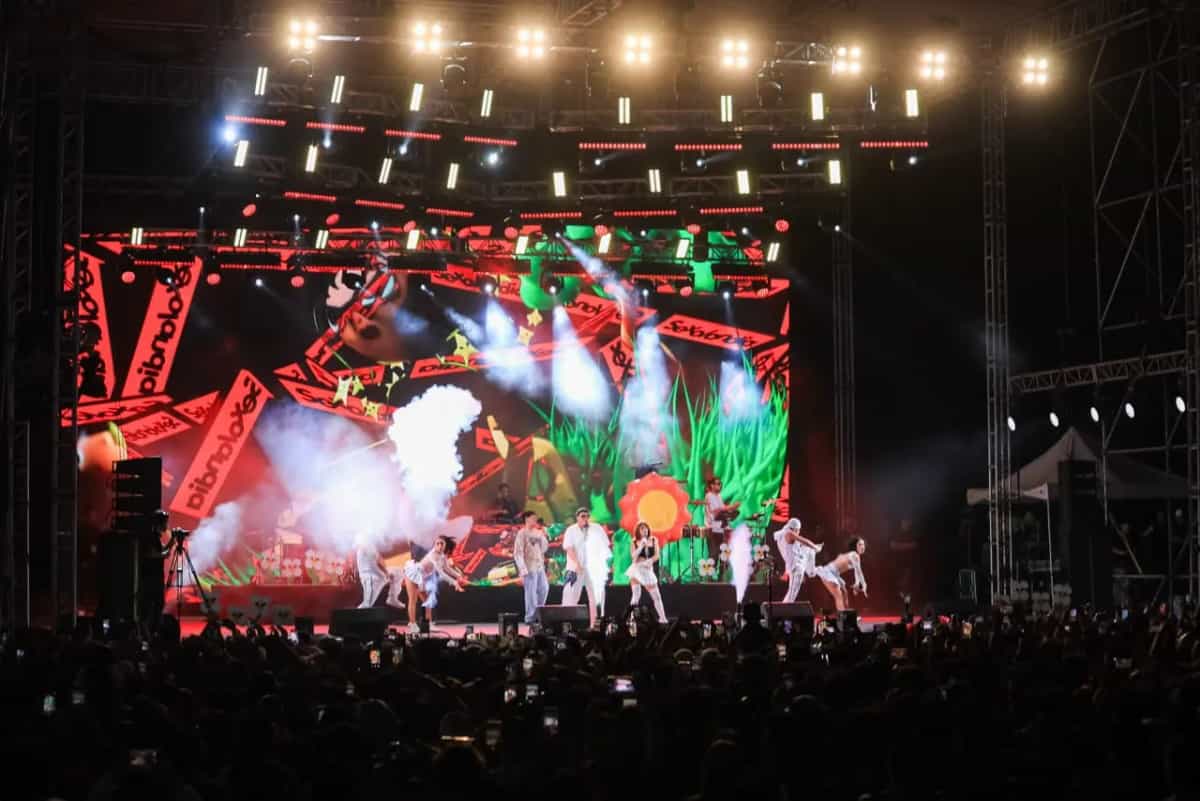 Cachirula y Loojan reúnen a más de 20 mil personas en la Feria del Carmen