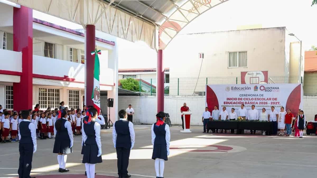 Inicia ciclo escolar 2026-2027 en Playa del Carmen con 60 mil alumnos