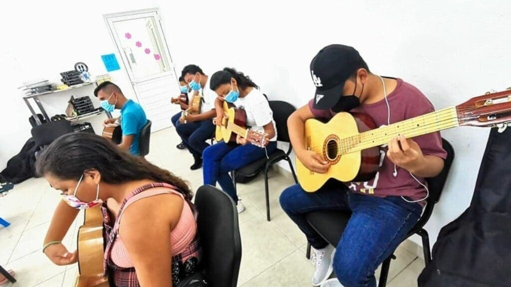 Participa en los talleres de los Centros de Desarrollo Comunitarios