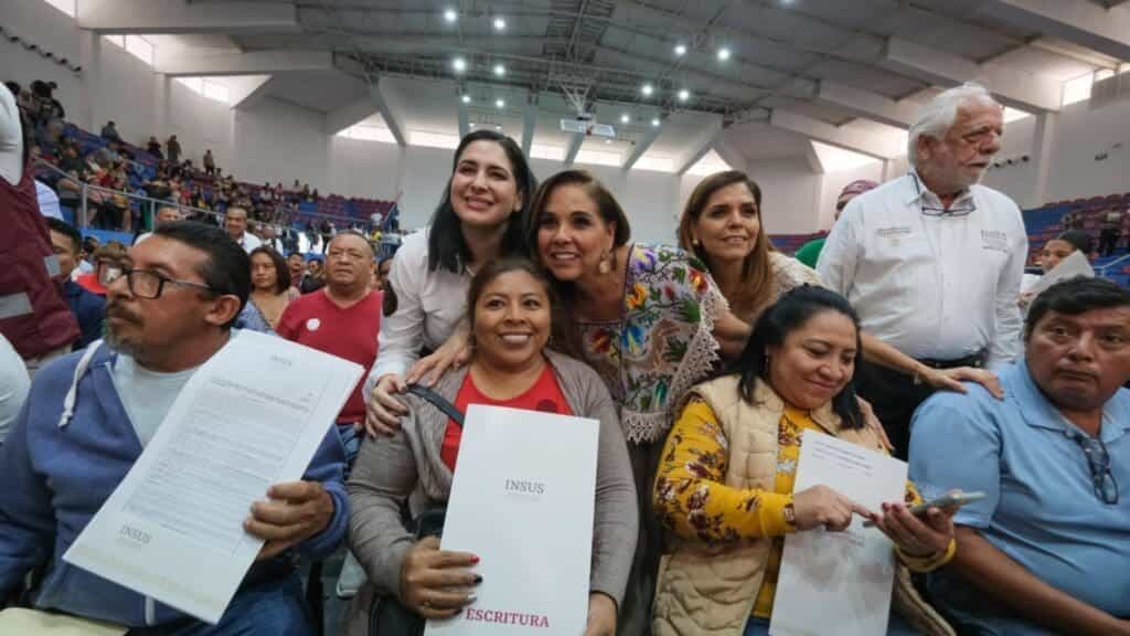 Con la entrega de 488 títulos de propiedad, llega la justicia social a familias de la Colosio y Cristo Rey