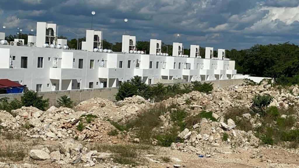 Vecinos de Porto Alto de Playa del Carmen denuncian que Javer les vendió casas caras y con vicios ocultos